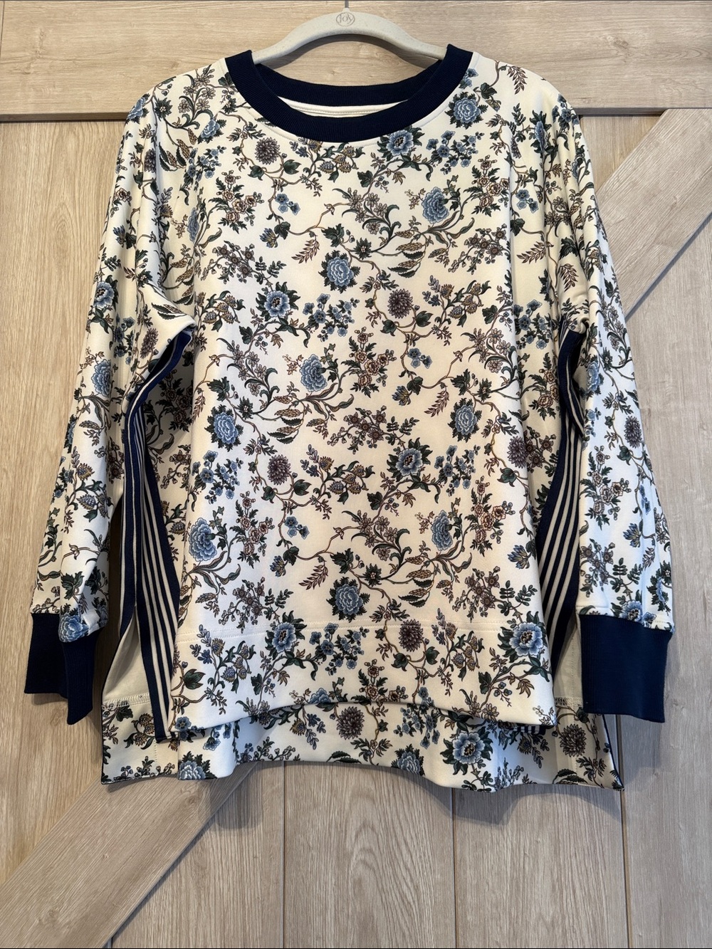 Tuckernuck Cream Floral Long Sleeve Tee with Navy Trim